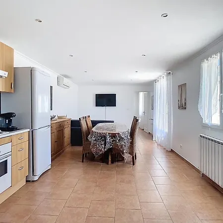 Maison 50m2 Dans Propriete Privee A 20 Minutes De La *