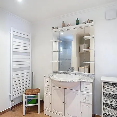 Holiday home Maison 50m2 Dans Propriete Privee A 20 Minutes De La *